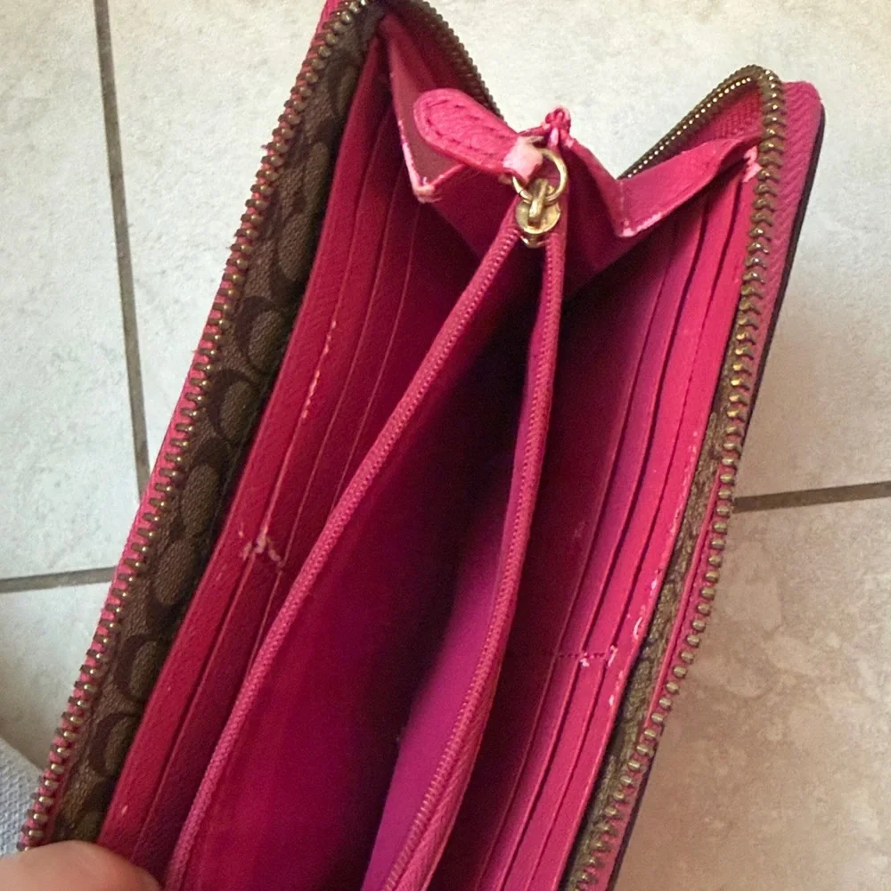 Coach Fuchsia Leather Zip Wallet